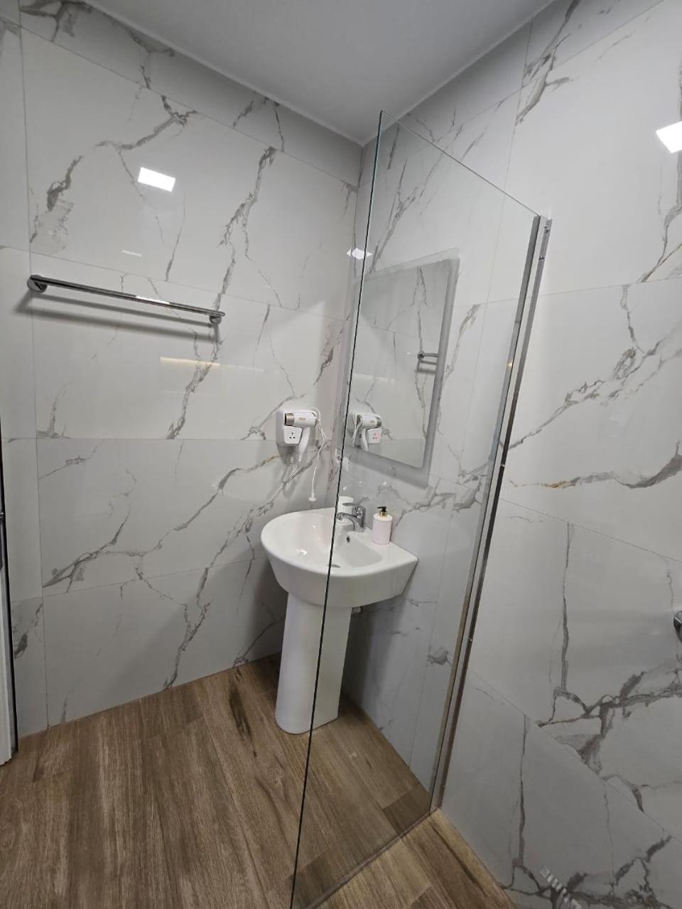 Aila Apartment Sarande Luaran gambar