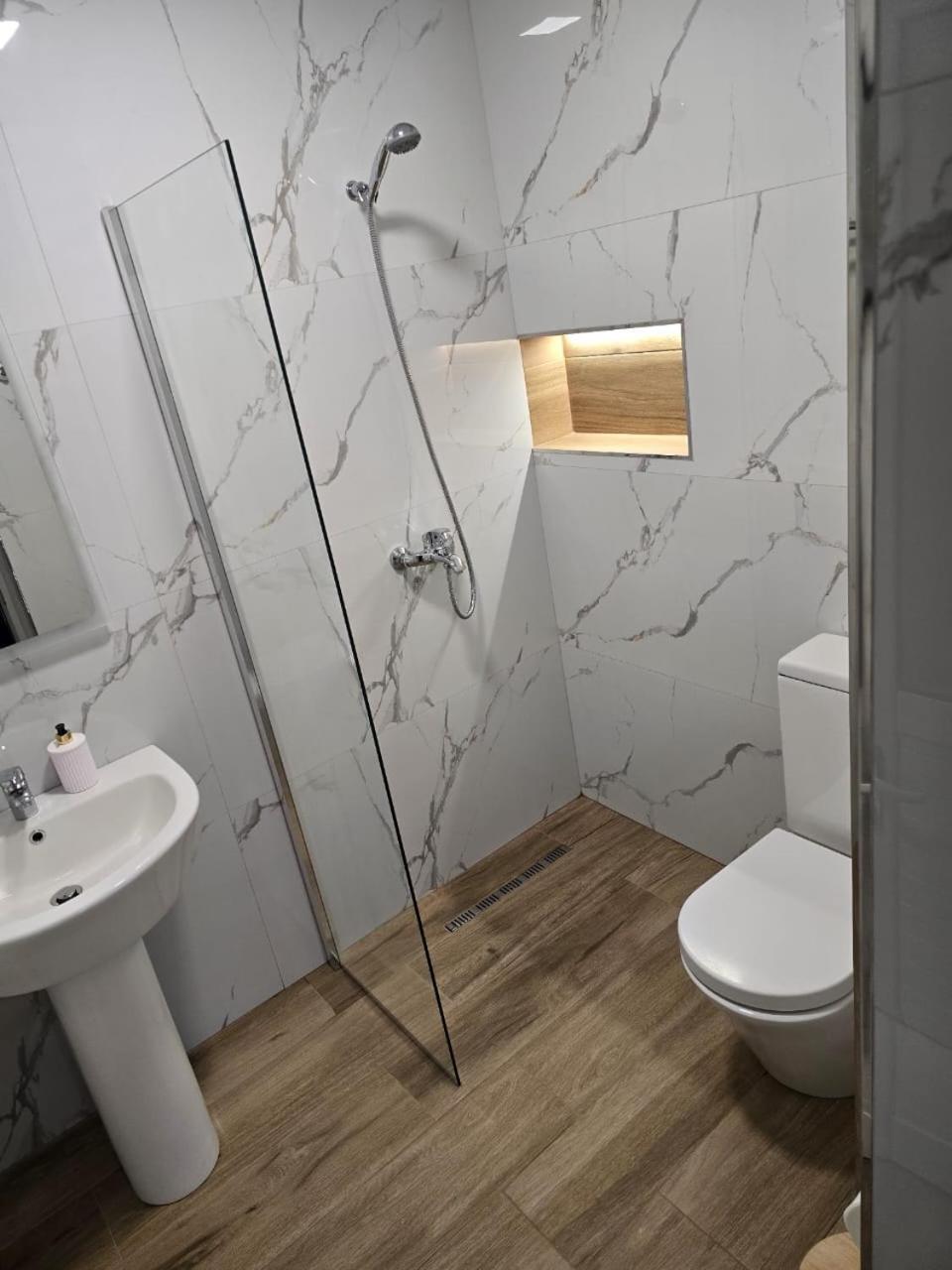 Aila Apartment Sarande Luaran gambar